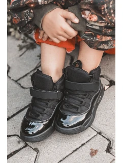 Dětské sportovní šněrovací boty černé model 21634805 - Boto