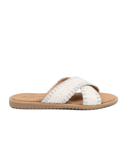 Trendy dámské bílé nazouváky na plochém podpatku Trendy dámské bílé nazouváky na plochém podpatku