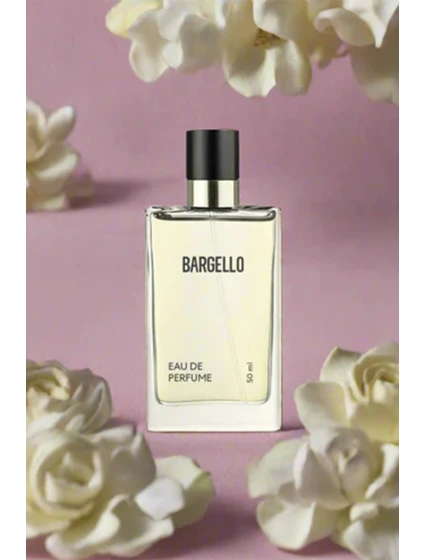 Dámské parfémy 215 s květinovou vůní hrušky a nádechem vanilky 50 ml barevný