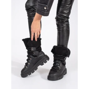 Exkluzívní  sněhule dámské černé platforma