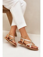 Kožené Ploché Sandály S Pásky Zlaté model 21683991 - Zazoo Kožené Ploché Sandály S Pásky Zlaté model 21683991 - Zazoo