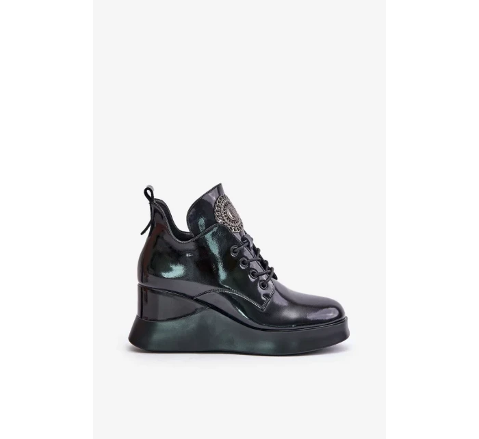 Dámské lakované kotníkové boty na klínku zateplené Vinceza černé Dámské lakované kotníkové boty na klínku zateplené Vinceza černé