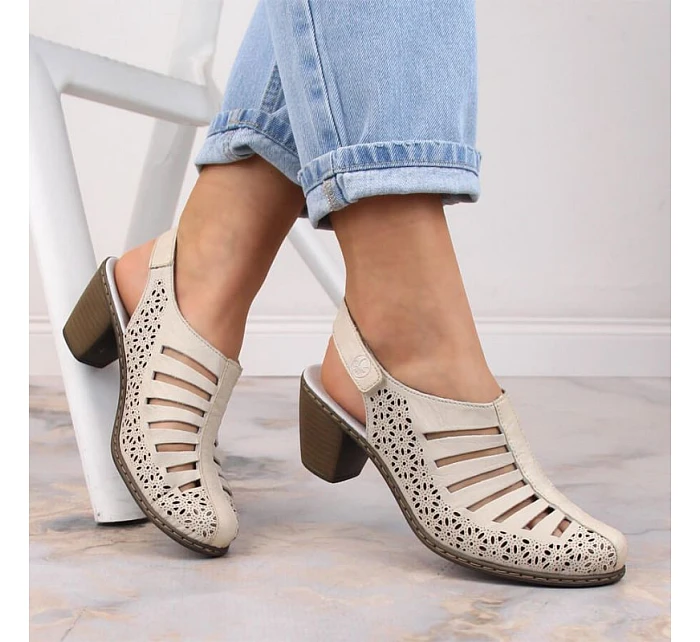Kožené sandály na podpatku Rieker W RKR49B beige Kožené sandály na podpatku Rieker W RKR49B beige