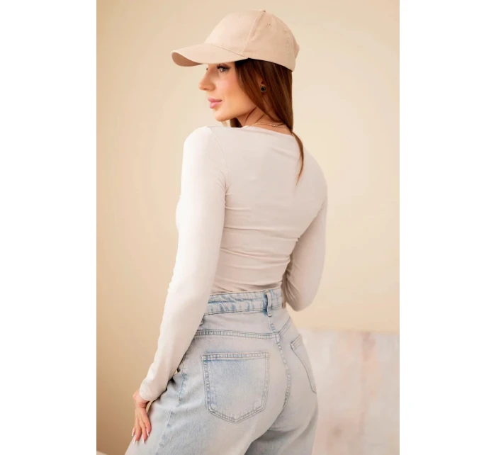 Dámská basic blůza se čtvercovým výstřihem a dlouhým rukávem béžová Dámská basic blůza se čtvercovým výstřihem a dlouhým rukávem béžová