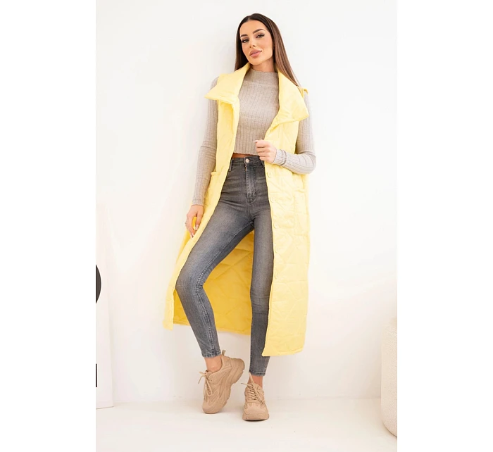 Dámská prošívaná dlouhá vesta s kapsami a stojáčkem žlutá