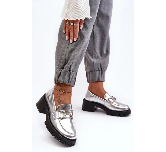 Dámské kožené polobotky na masivním podpatku stříbrné Lemmitty Dámské kožené polobotky na masivním podpatku stříbrné Lemmitty