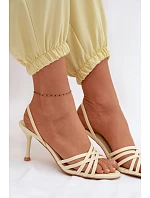 Dámské sandály na podpatku s pásky žluté Velivelle