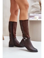 Zateplené Kozačky Na Plochém Podpatku S Přezkou Hnědé model 21881041 - Kesi