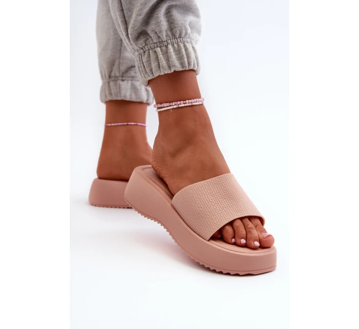 Dámské sandály na platformě a klínu růžové model 21666117 - Boto Dámské sandály na platformě a klínu růžové model 21666117 - Boto
