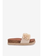 Dámské sandály na platformě s ozdobnými květinami béžové model 21704438 - Boto Dámské sandály na platformě s ozdobnými květinami béžové model 21704438 - Boto