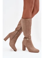 Dámské kozačky na podpatku se zlatým přezkou vyhřívané béžové model 21714343 - Boto