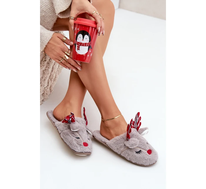 Vánoční Pantofle S Motivem Sobů Tmavě Béžové Sylaia Vánoční Pantofle S Motivem Sobů Tmavě Béžové Sylaia