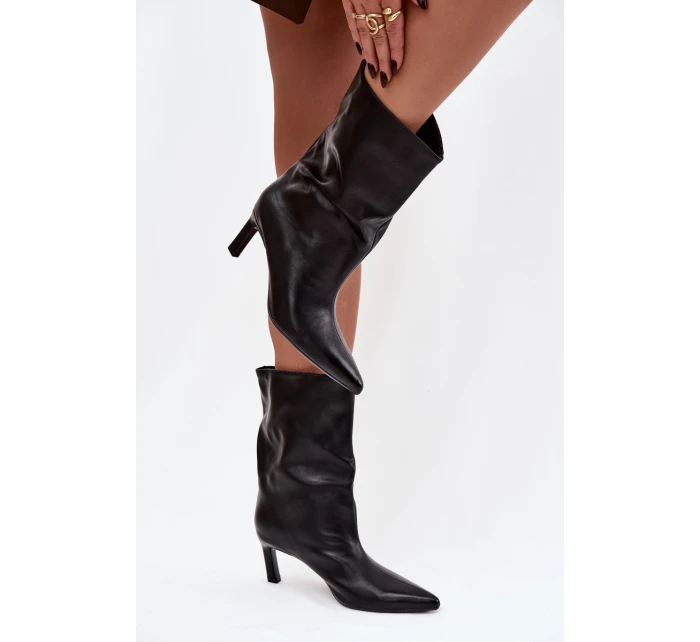 Vklouzněte dámské kotníkové boty na jehlovém podpatku z ekokůže černé Norell Vklouzněte dámské kotníkové boty na jehlovém podpatku z ekokůže černé Norell