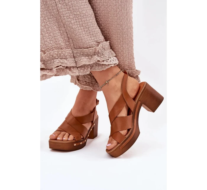 Sandály na podpatku model 21308308 Hnědé - Step in style