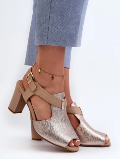Dámské sandály na podpatku z eko kůže zlaté model 21658496 - Boto