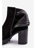 Semišové dámské kotníkové boty s černým zdobením Menoria