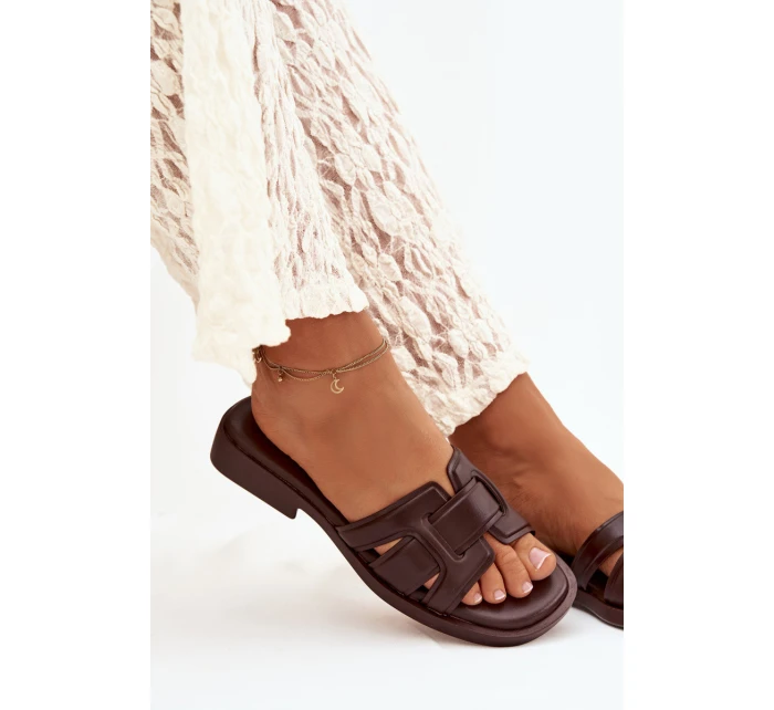 Dámské pantofle na ploché podrážce čokoládové Lorania Dámské pantofle na ploché podrážce čokoládové Lorania