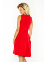 Dámské společenské šaty bez rukávů model 15042474 sukně s kapsami červené Červená - numoco
