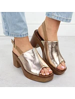 Dámské zlaté sandály na jehlovém podpatku M.Daszynski model 22051585 - M. Daszyński