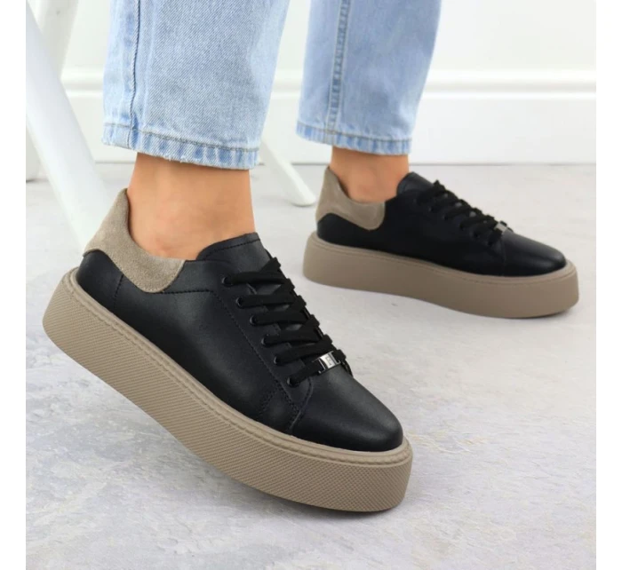 Dámské kožené sportovní polobotky na platformě černé Filippo DP6119