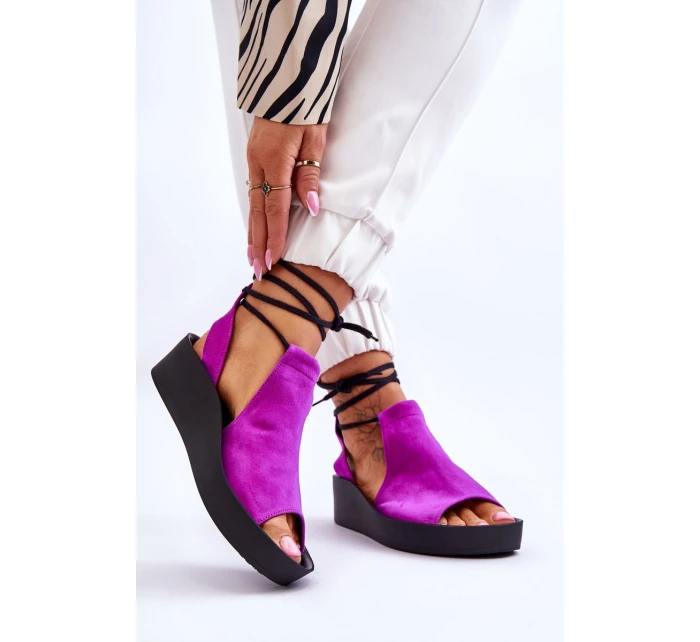 Semišové sandály na klínku Nicole model 21617551 Fuchsie - Zazoo