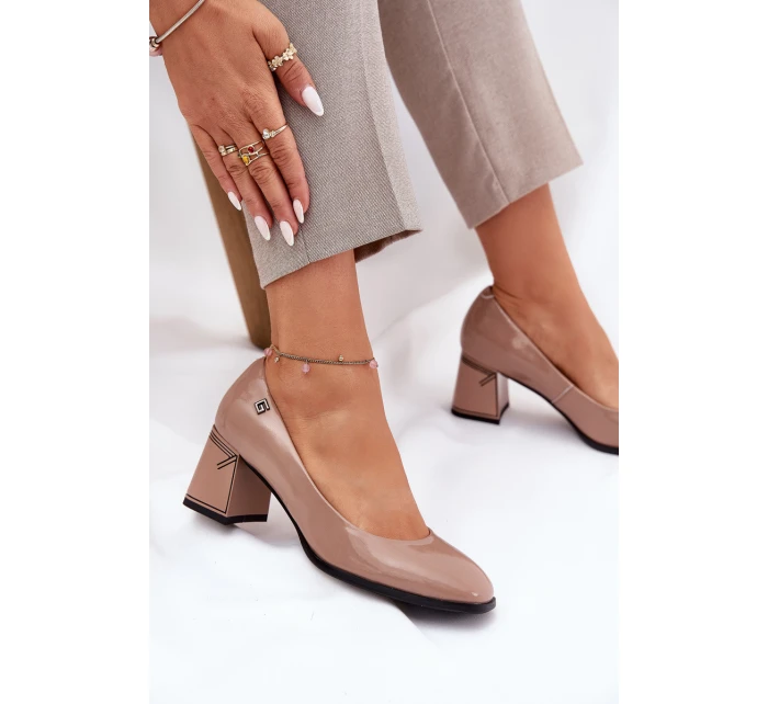 Kožené Lakované Lodičky Na Podpatku model 21691304 Béžové - VINCEZA