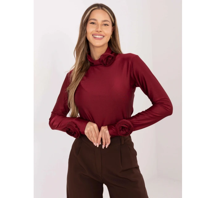 Dámská halenka ve vínové bordó barvě s růžemi model 21818055 - Factory Price Dámská halenka ve vínové bordó barvě s růžemi model 21818055 - Factory Price