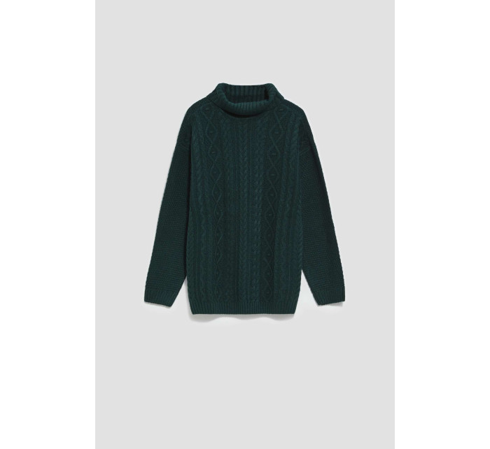 Kabelem pletený svetr