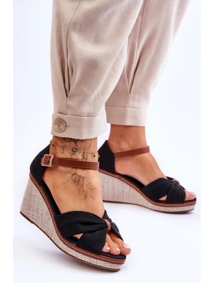 Dámské sandály na klínu Černá Daphne Dámské sandály na klínu Černá Daphne