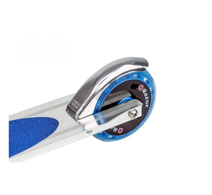 Skútr Razor A125 Gs 13072242 (modrá barva) Skútr Razor A125 Gs 13072242 (modrá barva)