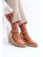 Pohodlné dámské sandály na klínu Světle růžová model 21585415 - EVENTO Pohodlné dámské sandály na klínu Světle růžová model 21585415 - EVENTO