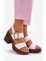 Dámské sandály na masivním podpatku a platformě Bílé model 21695408 - VINCEZA