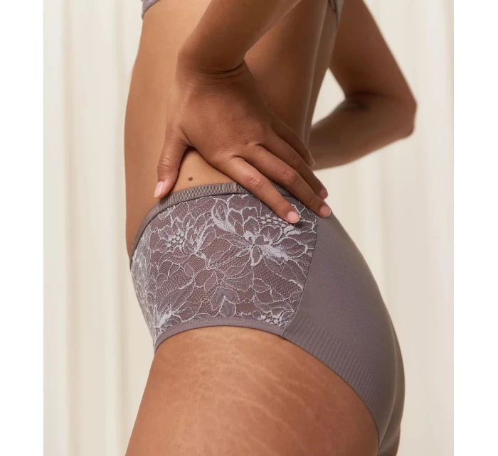 Dámské kalhotky Amourette Charm T model 18124648 - Triumph Dámské kalhotky Amourette Charm T model 18124648 - Triumph