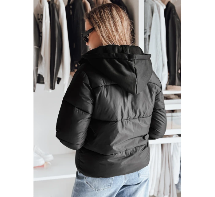 Dámská krátká péřová bunda GLAMVO s kapucí černá FashionStreet TY4950 Dámská krátká péřová bunda GLAMVO s kapucí černá FashionStreet TY4950