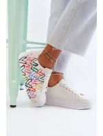 Dámské tenisky se srdíčky Bílé model 21648624 - Boto