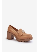 Dámské polobotky na podpatku s ozdobou Camel model 21655233 - Boto Dámské polobotky na podpatku s ozdobou Camel model 21655233 - Boto