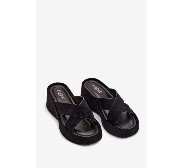 Dámské pantofle na platformě z eko semiše černé model 21919314 - Boto