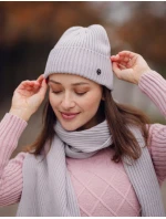 Dámský set šály a čepice Vuch Rowdy Set Light Grey Dámský set šály a čepice Vuch Rowdy Set Light Grey