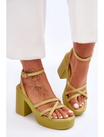 Módní sandály na vysokém podpatku s pásky model 21620468 - Boto Módní sandály na vysokém podpatku s pásky model 21620468 - Boto