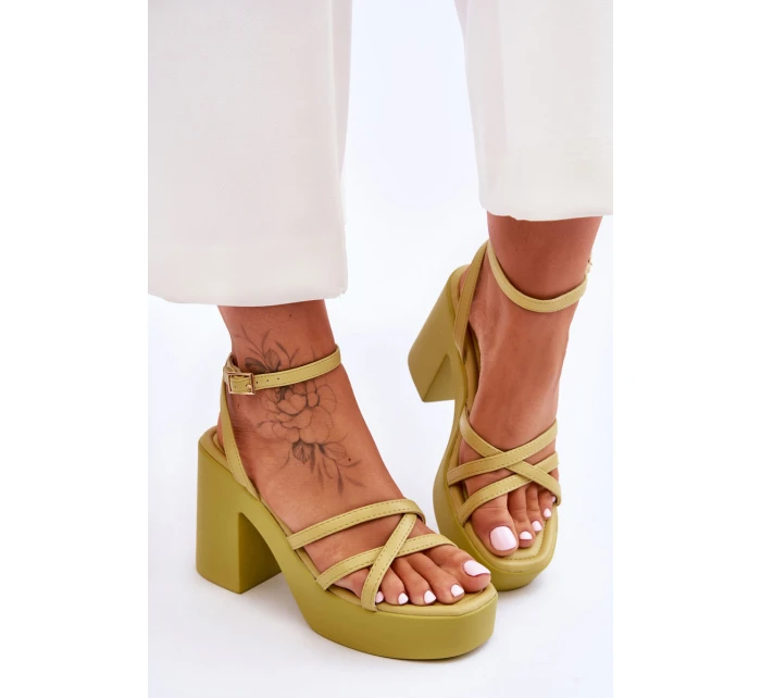 Módní sandály na vysokém podpatku s pásky model 21620468 - Boto Módní sandály na vysokém podpatku s pásky model 21620468 - Boto