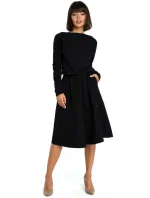 B087 Šaty midi střihu - černé