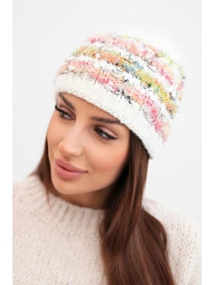 Dámská zimní vlněná čepice s ozdobnými krystalky K399 černá