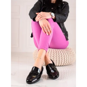 Výborné  polobotky dámské černé na plochém podpatku