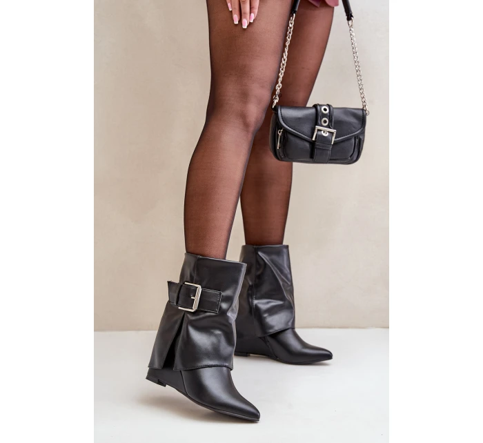 Boty Na Klínu S Svrškem A Přezkou Černé model 21679515 - Boto Boty Na Klínu S Svrškem A Přezkou Černé model 21679515 - Boto