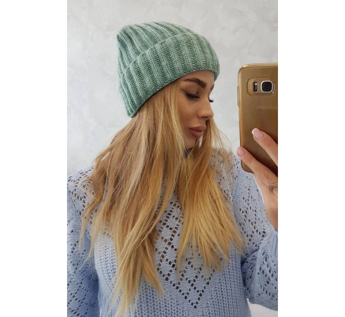 Magda K293 tmavě mátová čepice s ohrnovacím lemem Magda K293 tmavě mátová čepice s ohrnovacím lemem