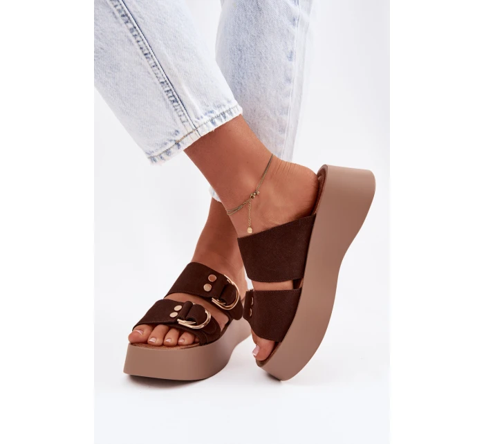 Dámské platformové sandály se zlatými sponkami Čokoládové Nelirae