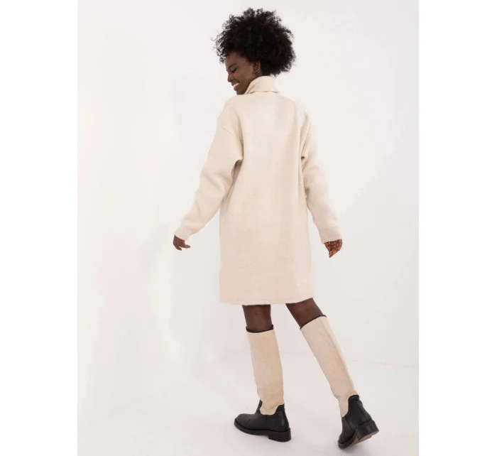 Světlebéžové látkové šaty s rolákem (0547) Světlebéžové látkové šaty s rolákem (0547)