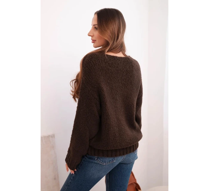 Svetr dámský z měkké pleteniny s výstřihem do V hnědý Svetr dámský z měkké pleteniny s výstřihem do V hnědý