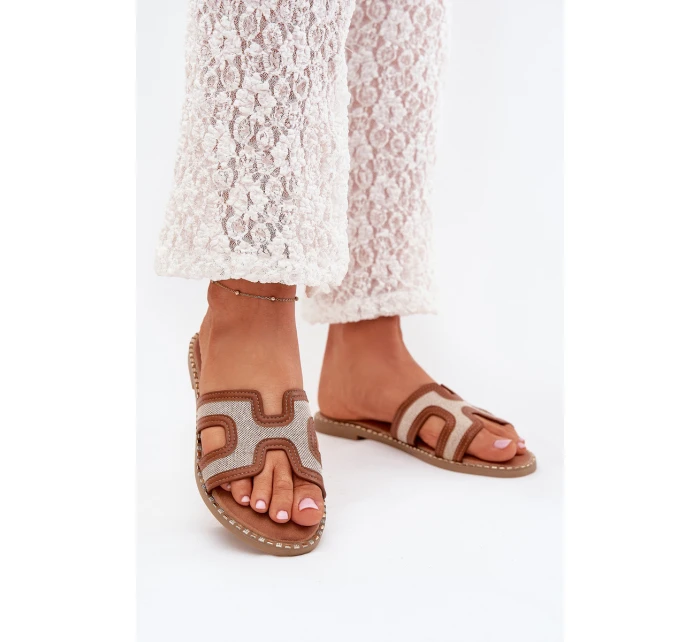 Dámské Pantofle Na Plochém Podpatku Hnědé model 21703833 - Boto Dámské Pantofle Na Plochém Podpatku Hnědé model 21703833 - Boto