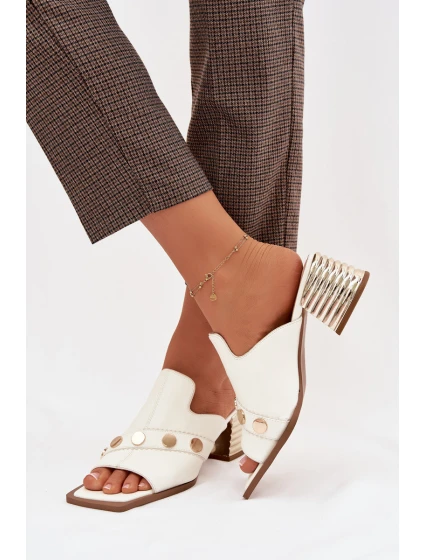 Kožené lodičky na podpatku s ozdobným páskem D&A CR61-3063 Bílé